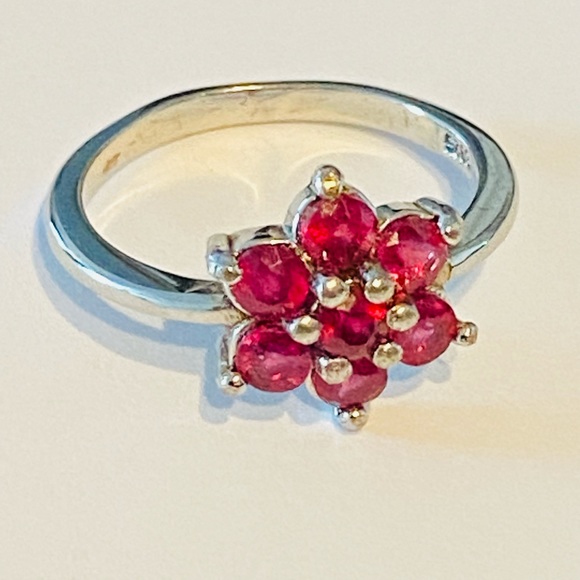 14k white gold over silver ruby ring - Picture 3 of 3